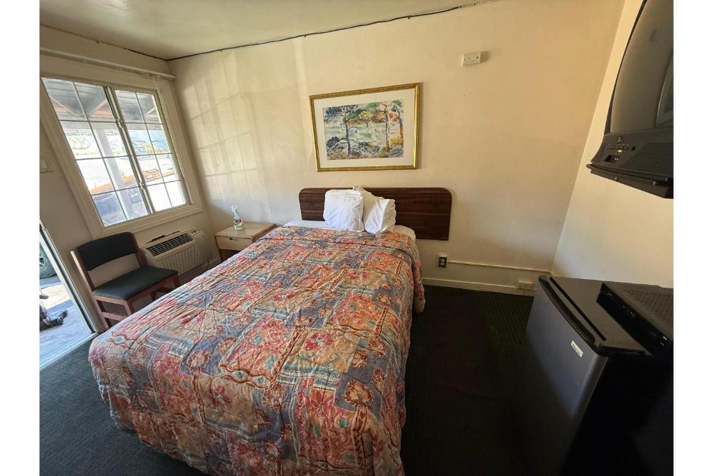 Discovery Inn Vallejo I 80 Near Napa CA